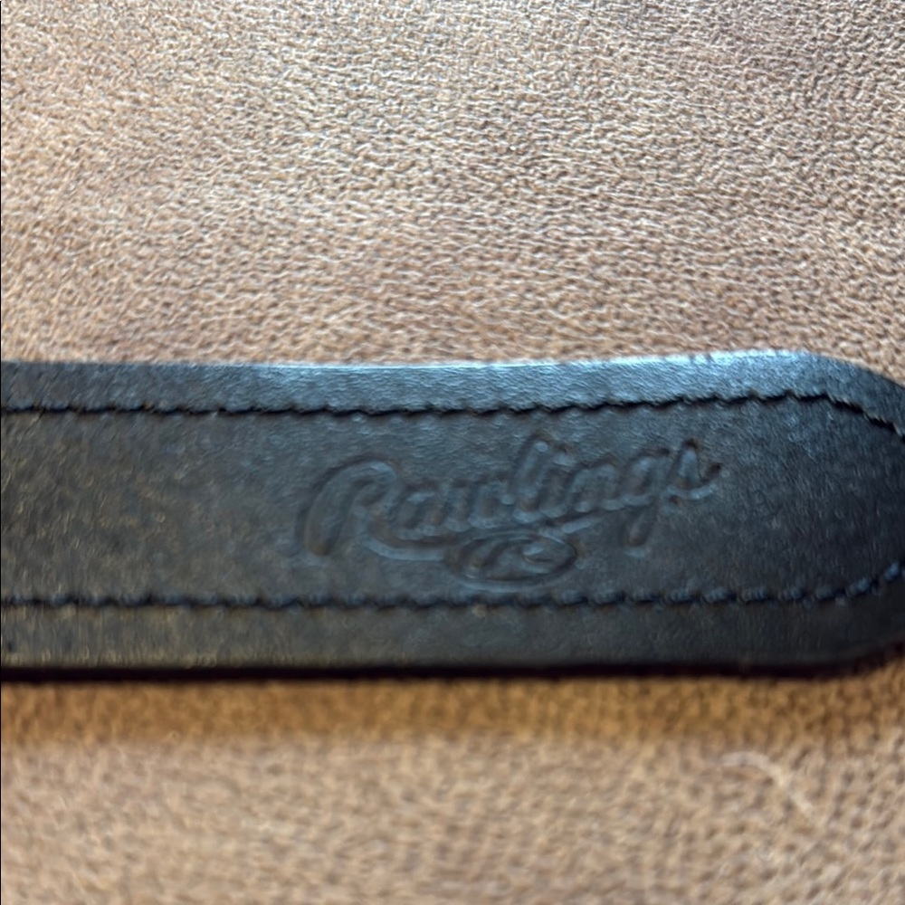 Rawlings Brown and  Black Size 34 Reversible Belt with Silver Buckle - Picture 6 of 9